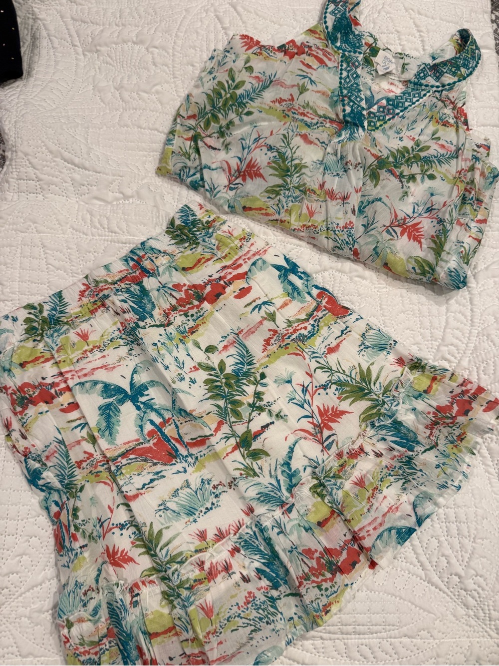 Sigrid Olsen Tropical Print Shorts in White with Teal & Coral Accents